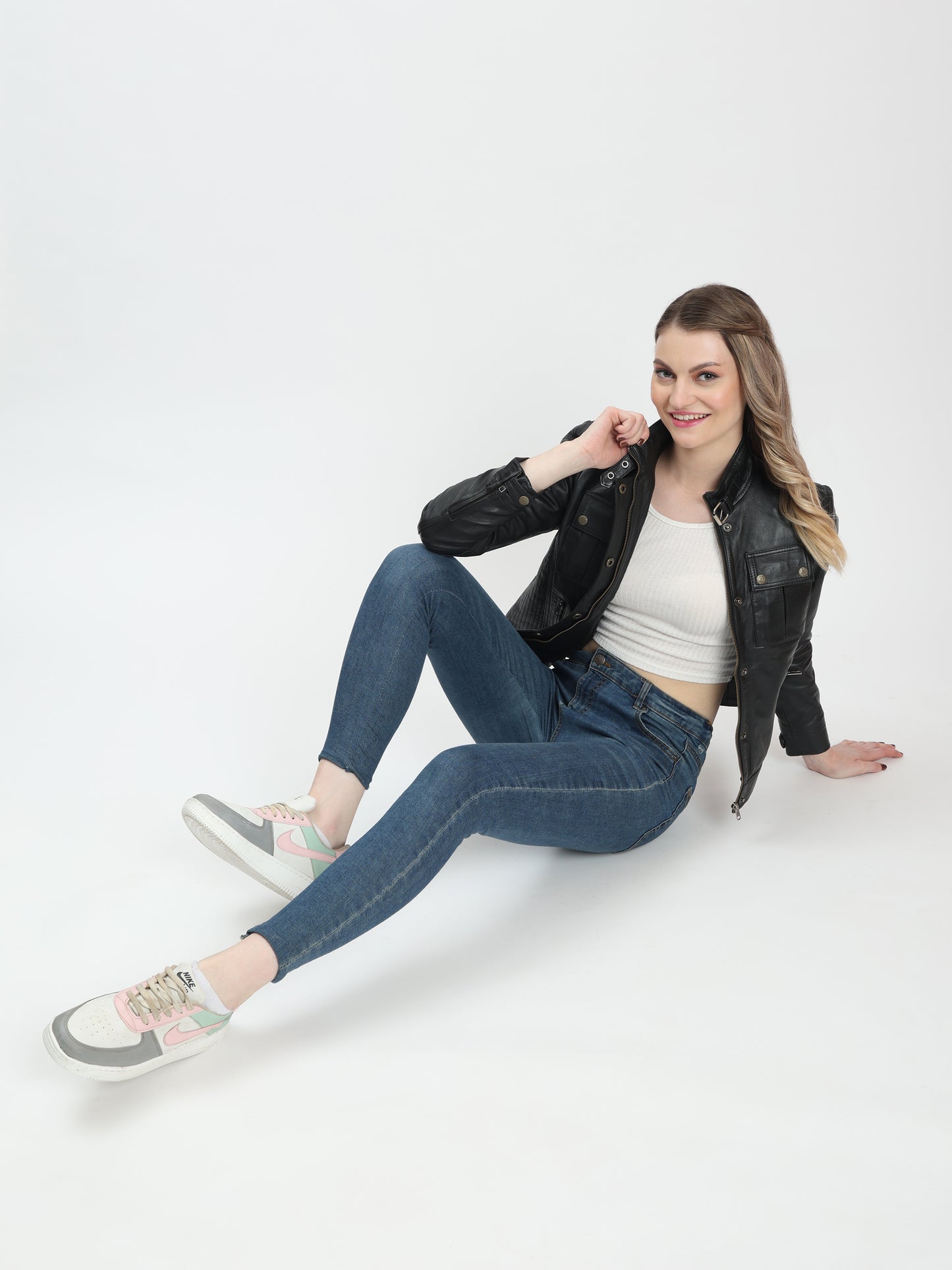 Sekhmet  Jacket – Black